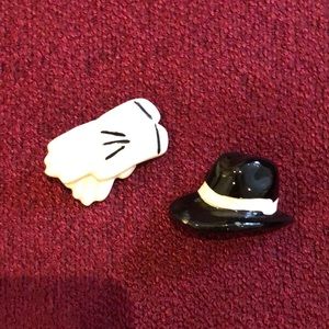 Antique Top Hat & White Gloves pins